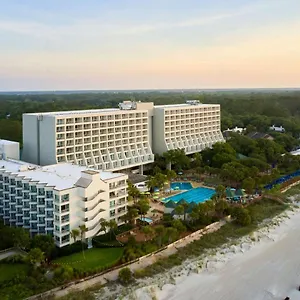 Hilton Beachfront & Курортный комплекс
